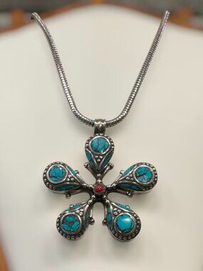 Exquisite Handcrafted Nepalese Turquoise and Silver Flower Pendant Necklace